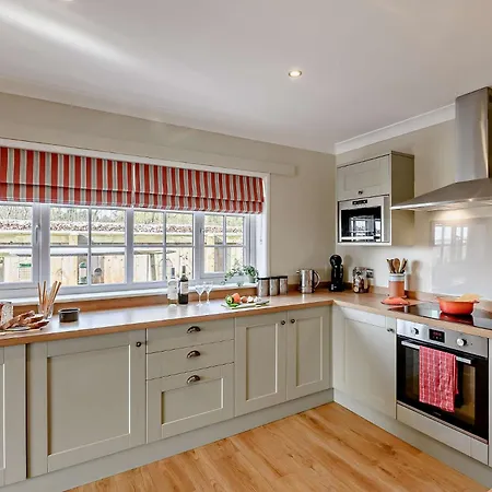 3 Bed In Thirsk Oc-91245 Holiday home